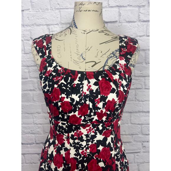 White House Black Market Fit and Flare Cocktail Dress Women Size 6 - Picture 3 of 9